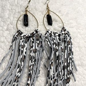 Emerge Earrings- so cute